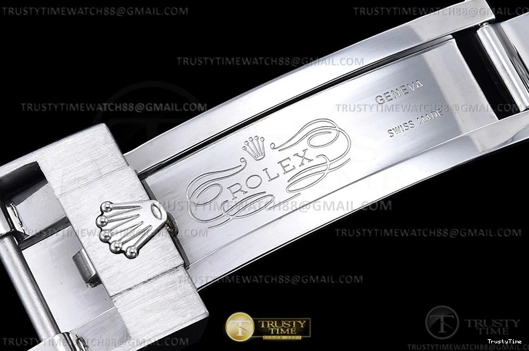 1206 Elegant Submariner 116610LV 904L Dia SS SS Grn Noob A 1080